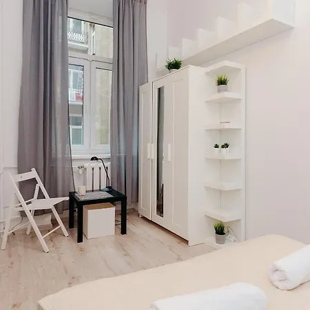 Shortstaypoland Klonowa Апартаменты Варшава