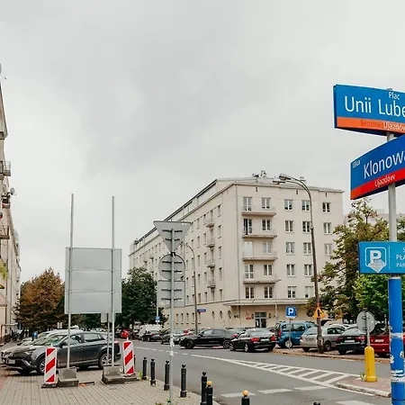 Апартаменты Shortstaypoland Klonowa *