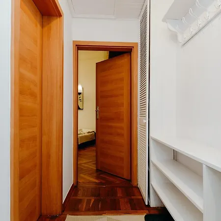 Shortstaypoland Klonowa