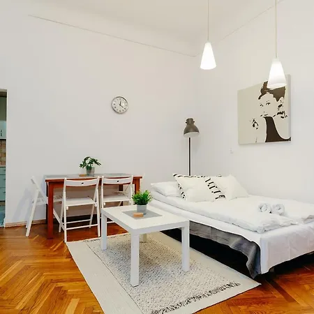 Shortstaypoland Klonowa * Warsaw